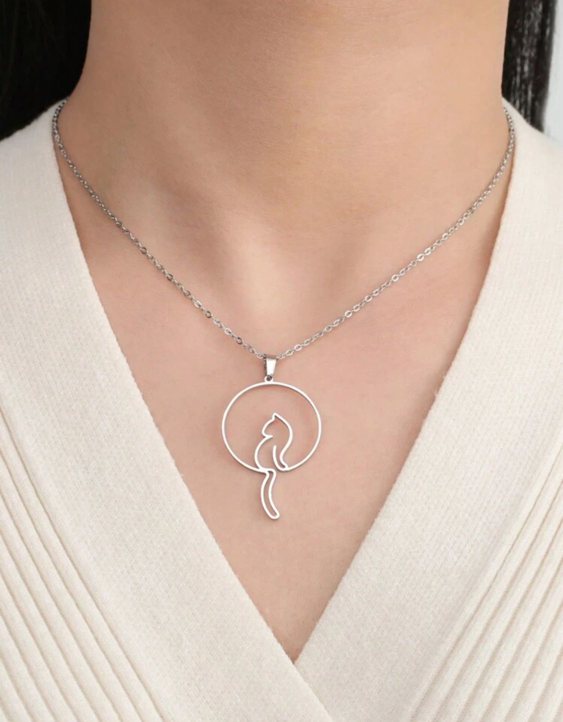 Cat & Moon Grey Fashion Necklace